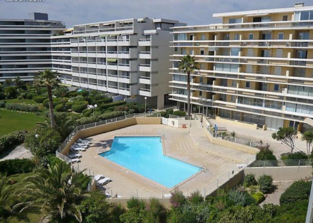 Appart Face A La Mer Les Pieds Dans L'Eau Canet-en-Roussillon Eksteriør billede